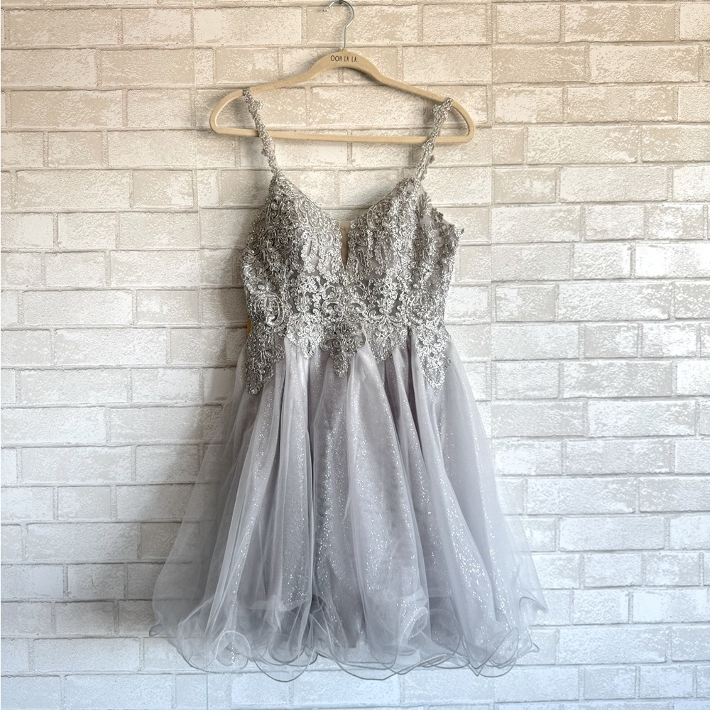 🩶 May Queen 🩶Gray Silver Embellished A-line Sleeveless Cocktail Dress Homecoming